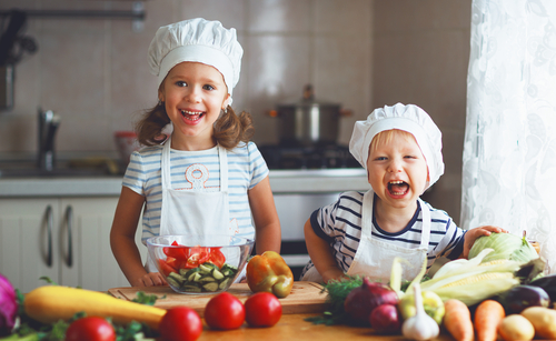 children cooking together